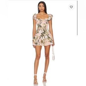 Amanda Uprichard size Medium ⭐️